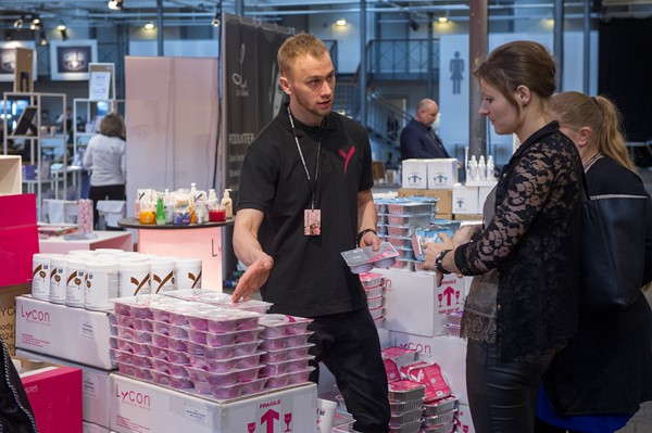 33271682615 606B853514 O